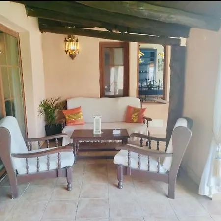 Casa di campagna Kalfajar Radazul